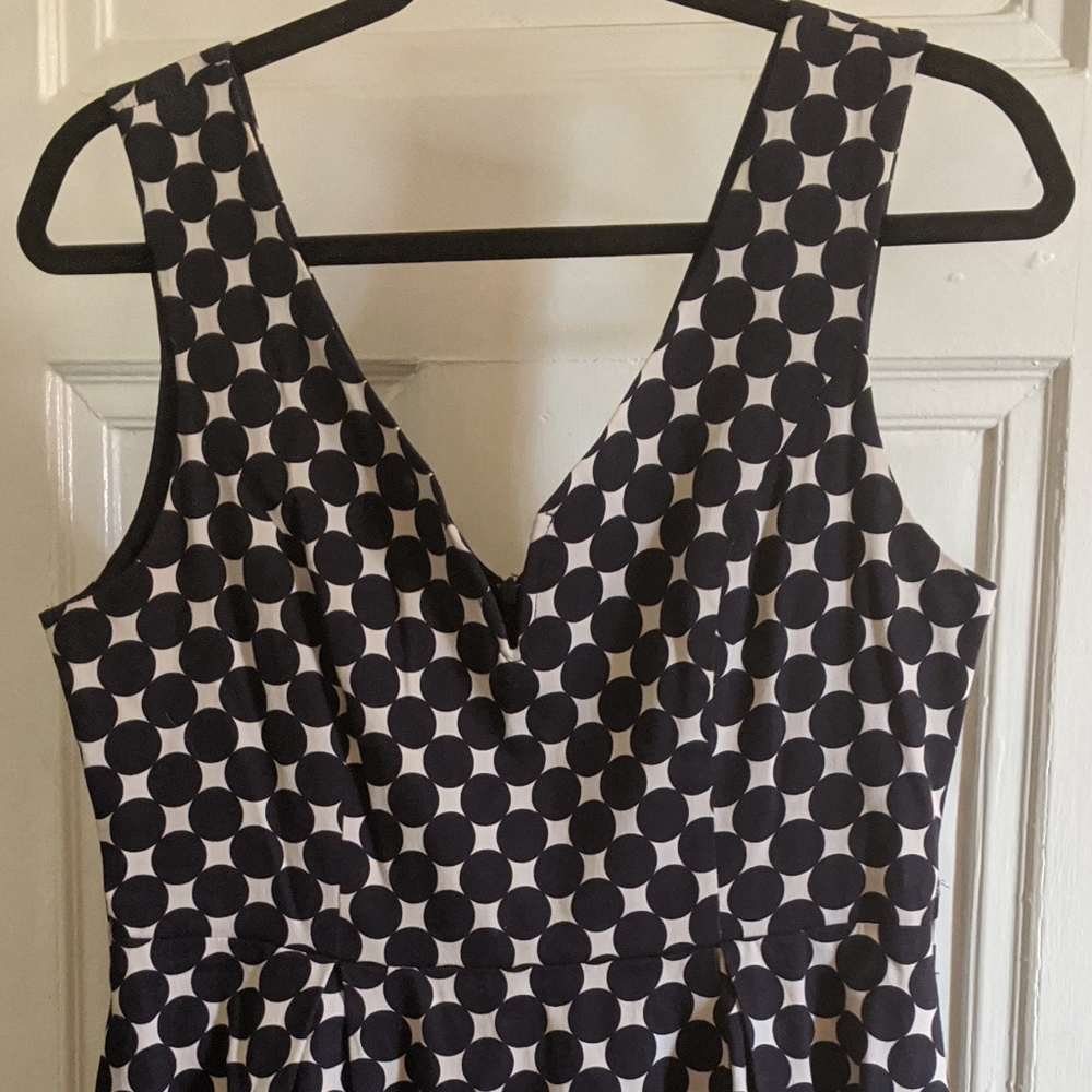Fit and flare v-neck vintage style polka dot dress